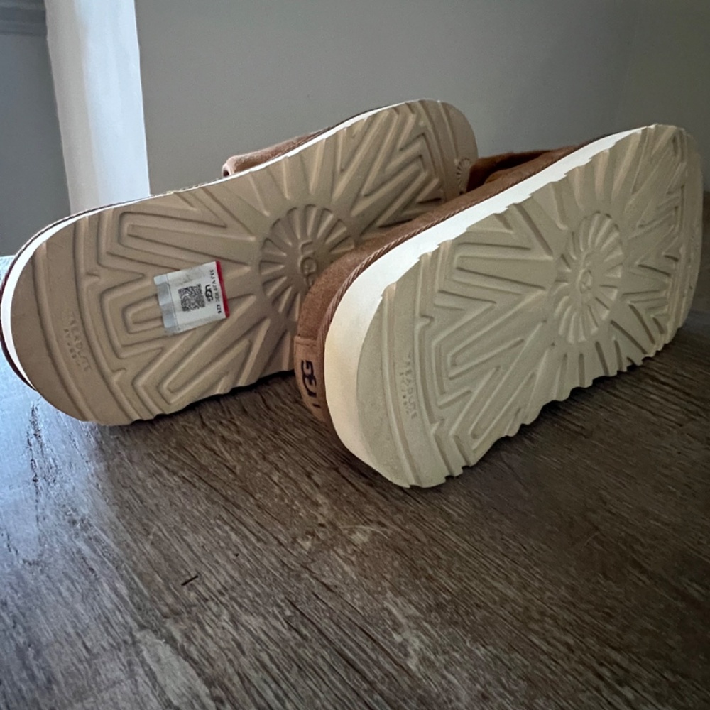 UGG Women’s Laton  Slide Chestnut-Red - Picture 5 of 5